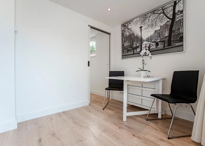 Happy Days - Luxurious - Free Parking On Own Апартаменты Зандфорт