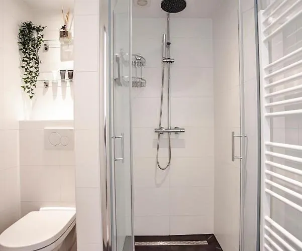 Happy Days - Luxurious - Free Parking On Own